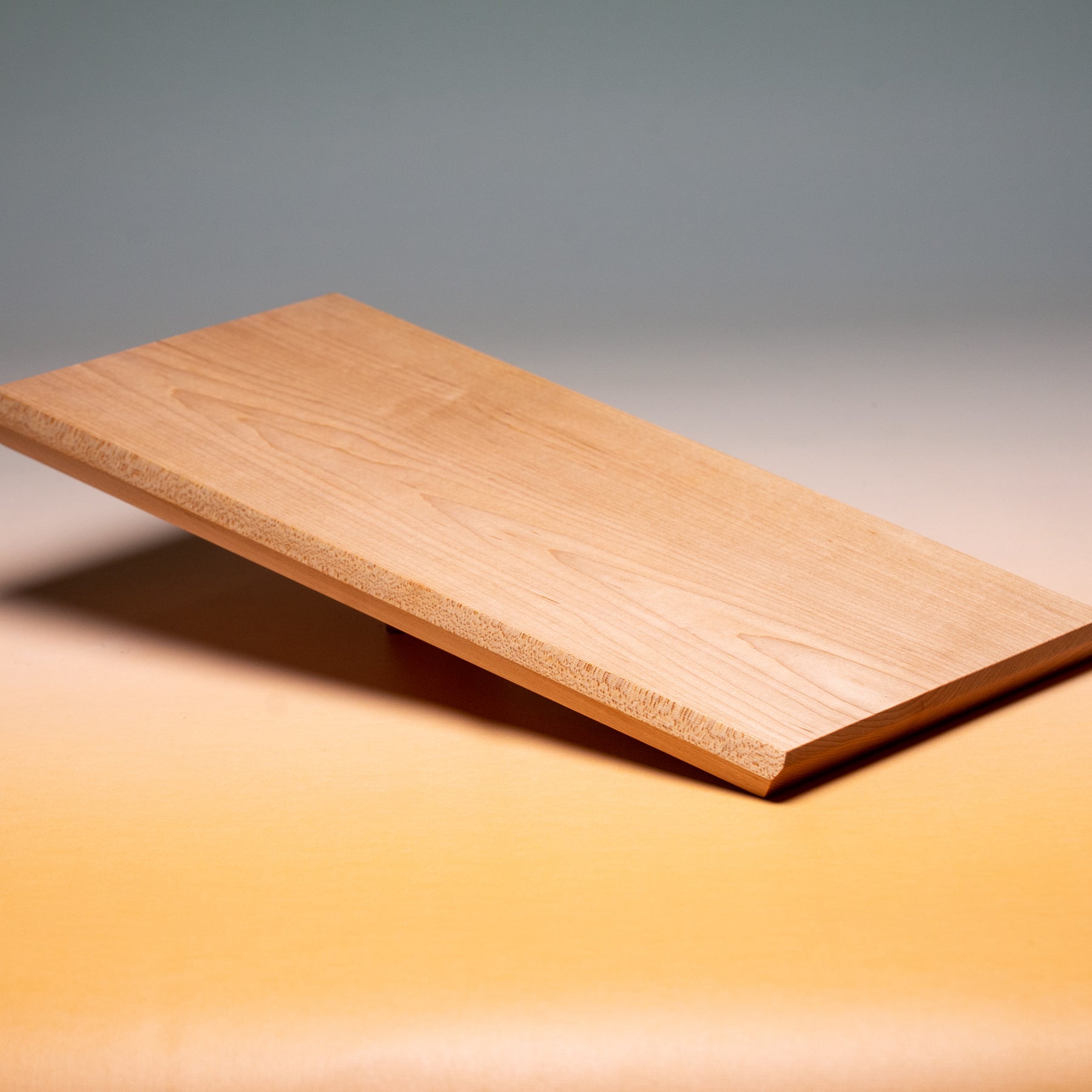 Material The Angled Board