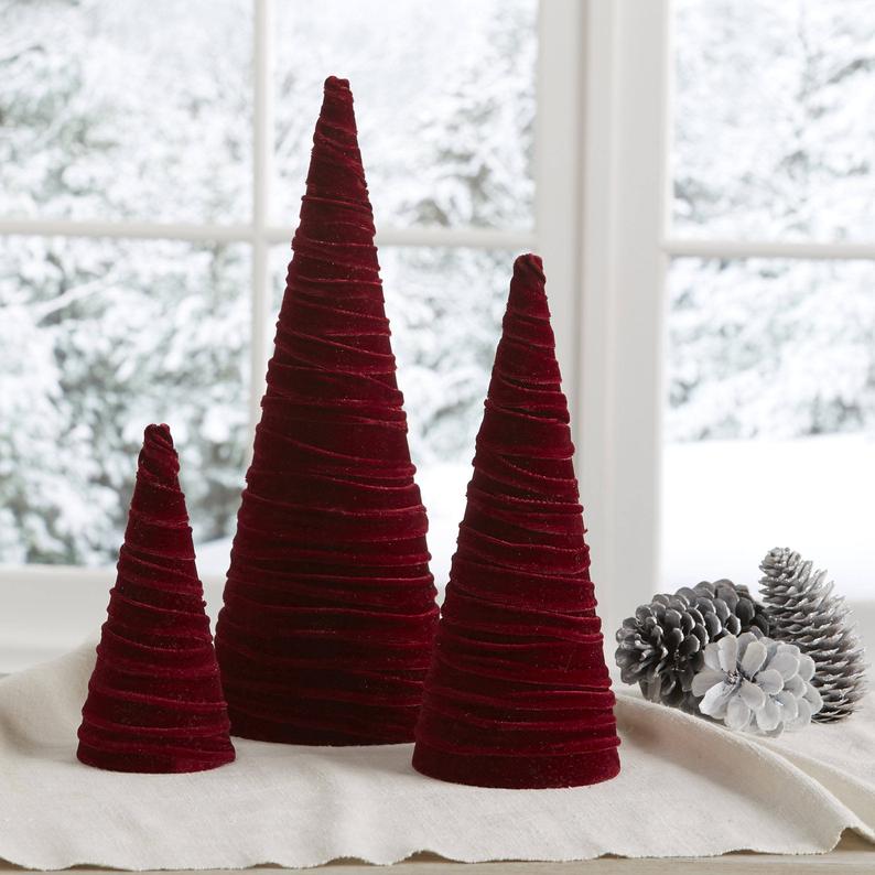 Small Velvet Tree in Burgundy – Mutual Adoration + POST